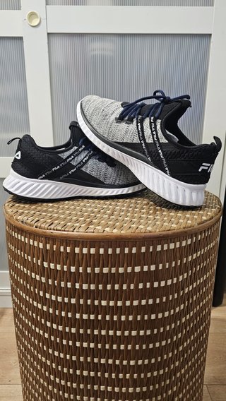 Zapatillas Deportivas FILA Talla 42EU / 9US