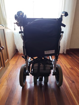 2 Sillas de Ruedas + Motor Eléctrico