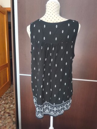 Blusón étnico negro con blanco