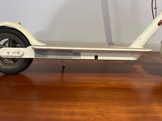 Patinete Eléctrico Xiaomi Blanco