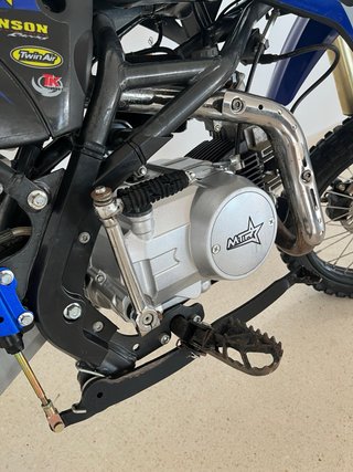 Pit bike