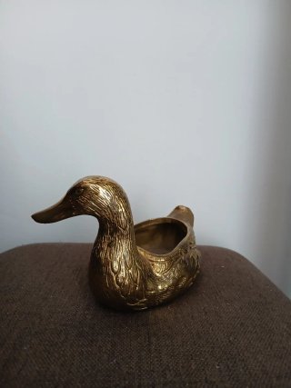 Pato dorado de metal. Valenti.