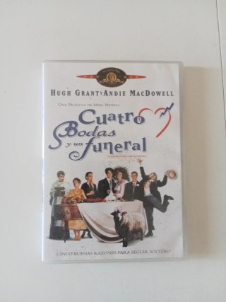 DVD Cuatro Bodas y un Funeral