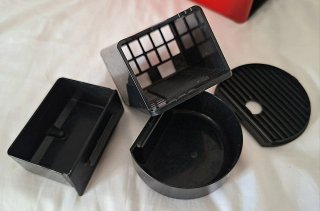 Cafetera Nespresso Essenza Mini Roja