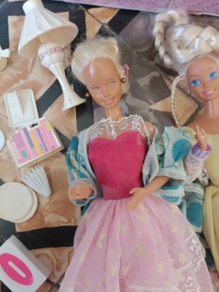 Barbies y complementos de moda