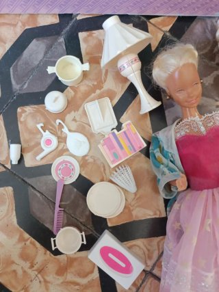 Barbies y complementos de moda