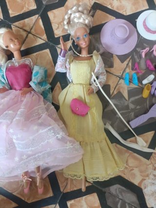 Barbies y complementos de moda