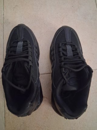 Zapatillas chico talla 36 sin estrenar