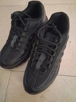 Zapatillas chico talla 36 sin estrenar