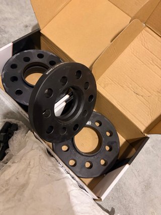 Espaciadores de rueda + tornillos para BMW