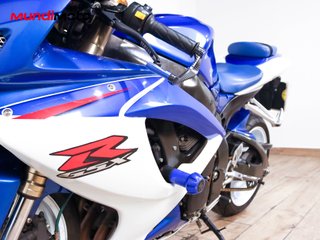 SUZUKI GSX-R 600 K7