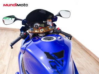 SUZUKI GSX-R 600 K7