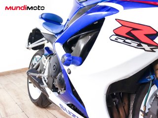 SUZUKI GSX-R 600 K7