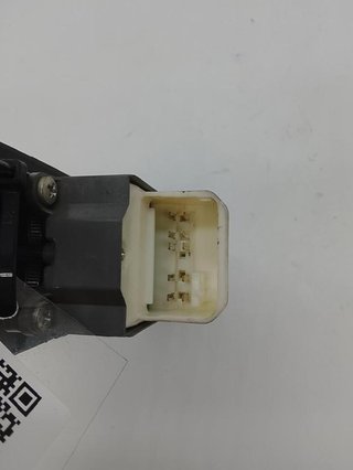 Mando elevalunas toyota 74232-02540 auris 4837