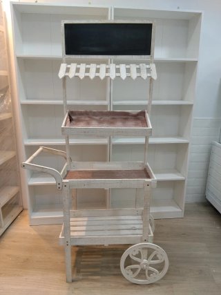 Lote estanterías y vitrinas de madera y cristal