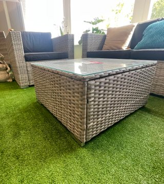 NUEVO CONJUNTO DE JARDIN O TERRAZA