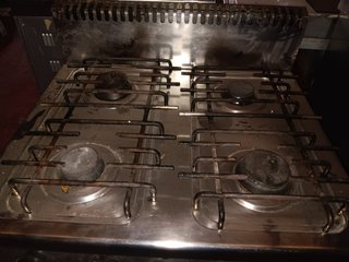 Cocina 4 fuegos con horno industrial