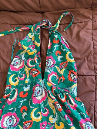 Vestido largo floral escote espalda