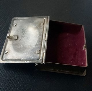 Lote devocional antiguo con medallas