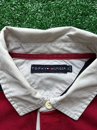 Maglia Tommy Hilfiger a righe rosse e nere