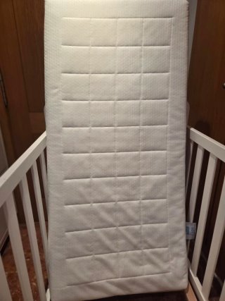 Cuna Micuna con colchón Ecuskids+regalo ropa cama