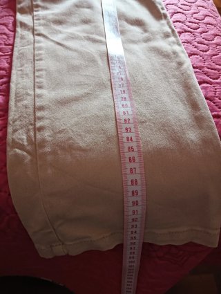 Pantalón Pull&Bear pinzas rosa talla 32