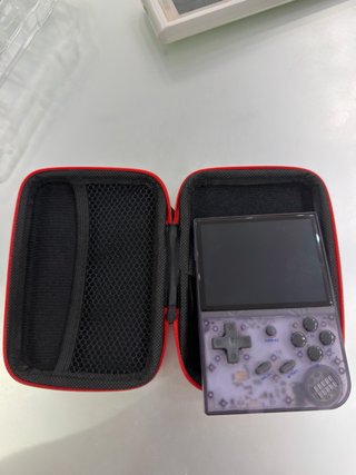 Anbernic RG35XX Morado