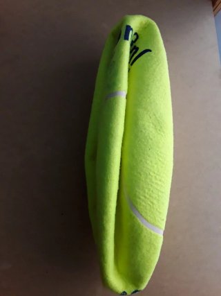 Pelota de tenis grande