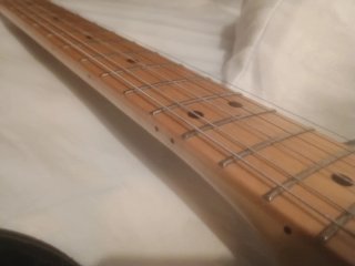 Guitarra Eléctrica Negra