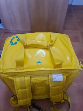 Mochila Glovo Amarilla