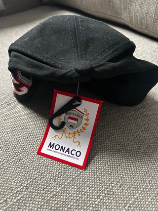 Gorra Monaco Negra y Roja