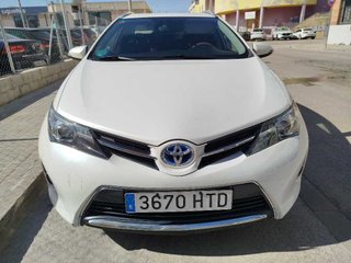 Toyota Auris 2013 1.8 140cv hybrid