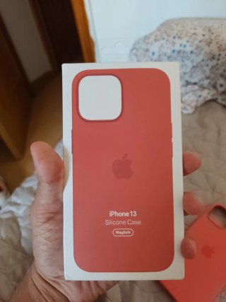Funda iPhone 13 Original Apple Roja