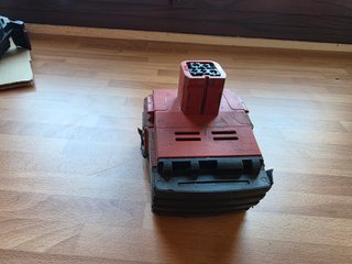 Cargador Hilti C 4/36 ACS y bateria.