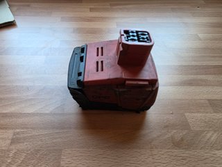Cargador Hilti C 4/36 ACS y bateria.