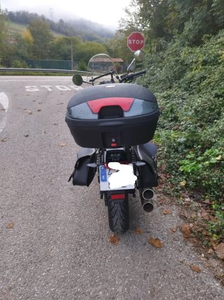 Moto MITT 440 MB Negra, se vende por no usarla.
