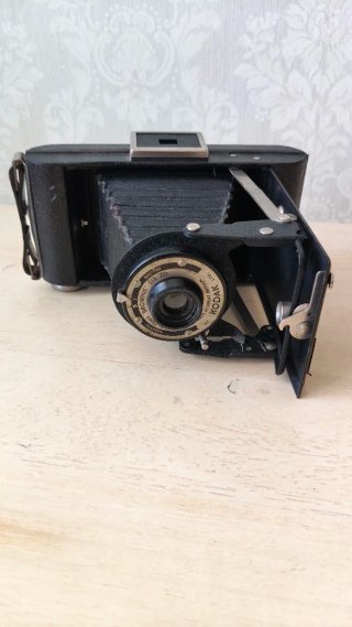 Cámara Kodak Brownie Plegable Negra