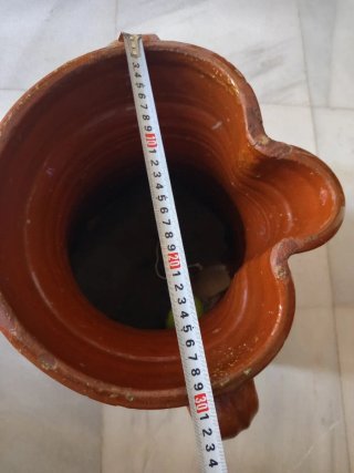 Herrado o Cántaro de barro antiguo