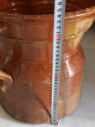 Herrado o Cántaro de barro antiguo
