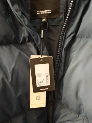 Plumífero Tommy Jeans. Azul marino. Talla 4XL