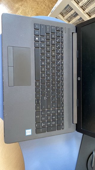 Portátil HP 250 G7