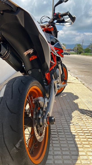 KTM 690 SMC R 2016 A2 Limitada