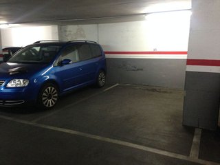 Garaje en alquiler en Vallcarca i els Penitents en Barcelona