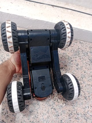 Camión Monstruo Hot Wheels Tiger Shark RC