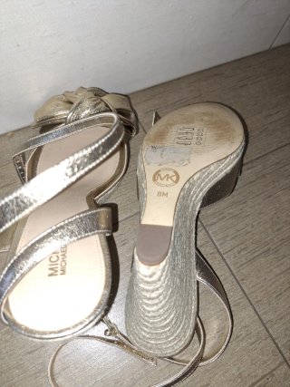 Sandalias Michael Kors Doradas Talla X