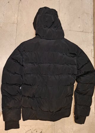 Abrigo acolchado Moncler negro original