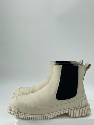 Botines Camper Beige y Negro