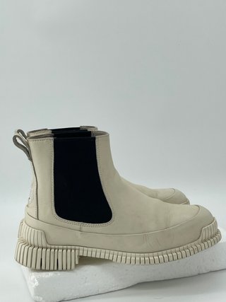 Botines Camper Beige y Negro