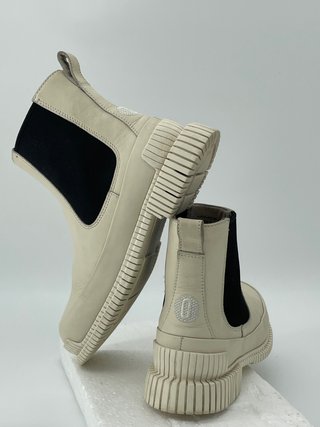 Botines Camper Beige y Negro