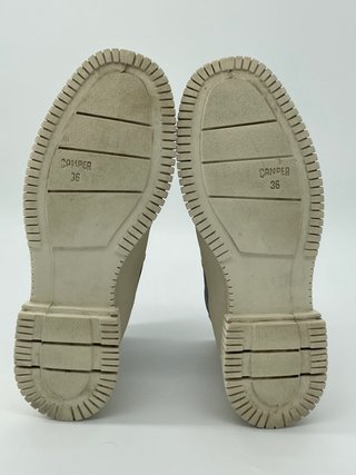 Botines Camper Beige y Negro